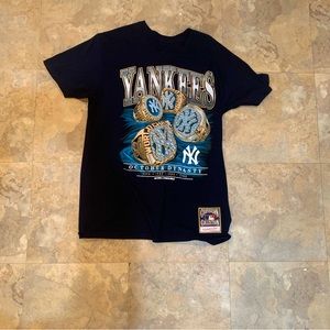 Mitchell and ness navy blue yankees graphic T shirt